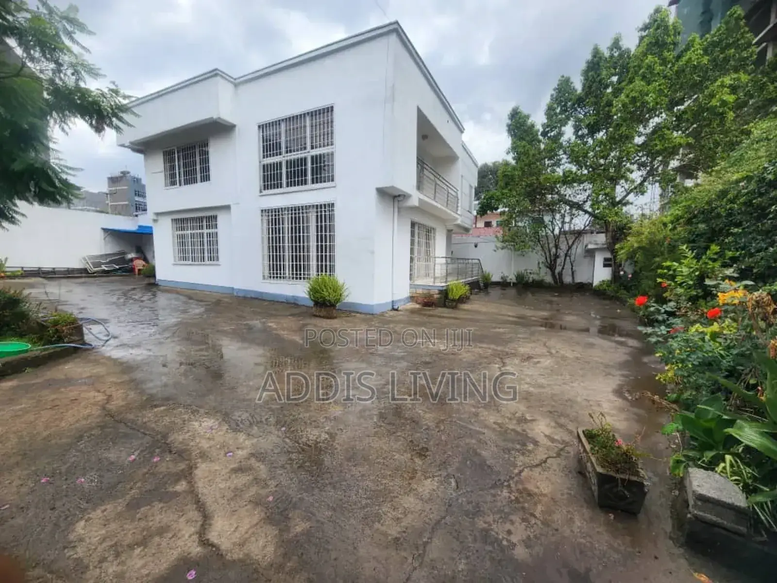 Furnished 4bdrm Villa in Bole for rent