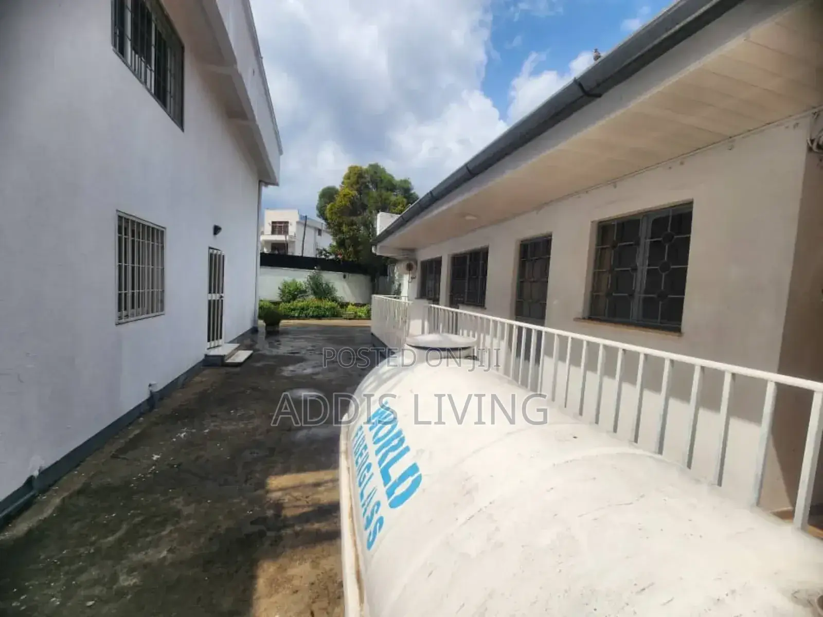 Furnished 4bdrm Villa in Bole for rent