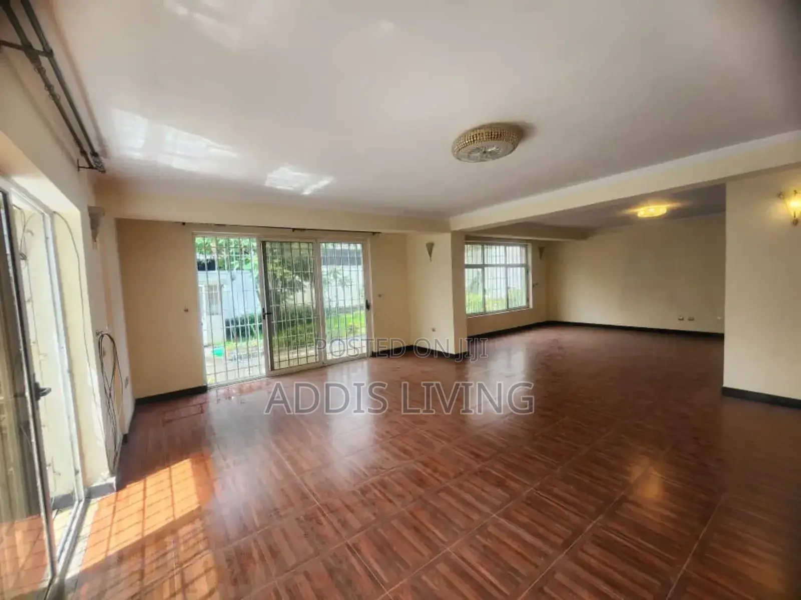 Furnished 4bdrm Villa in Bole for rent