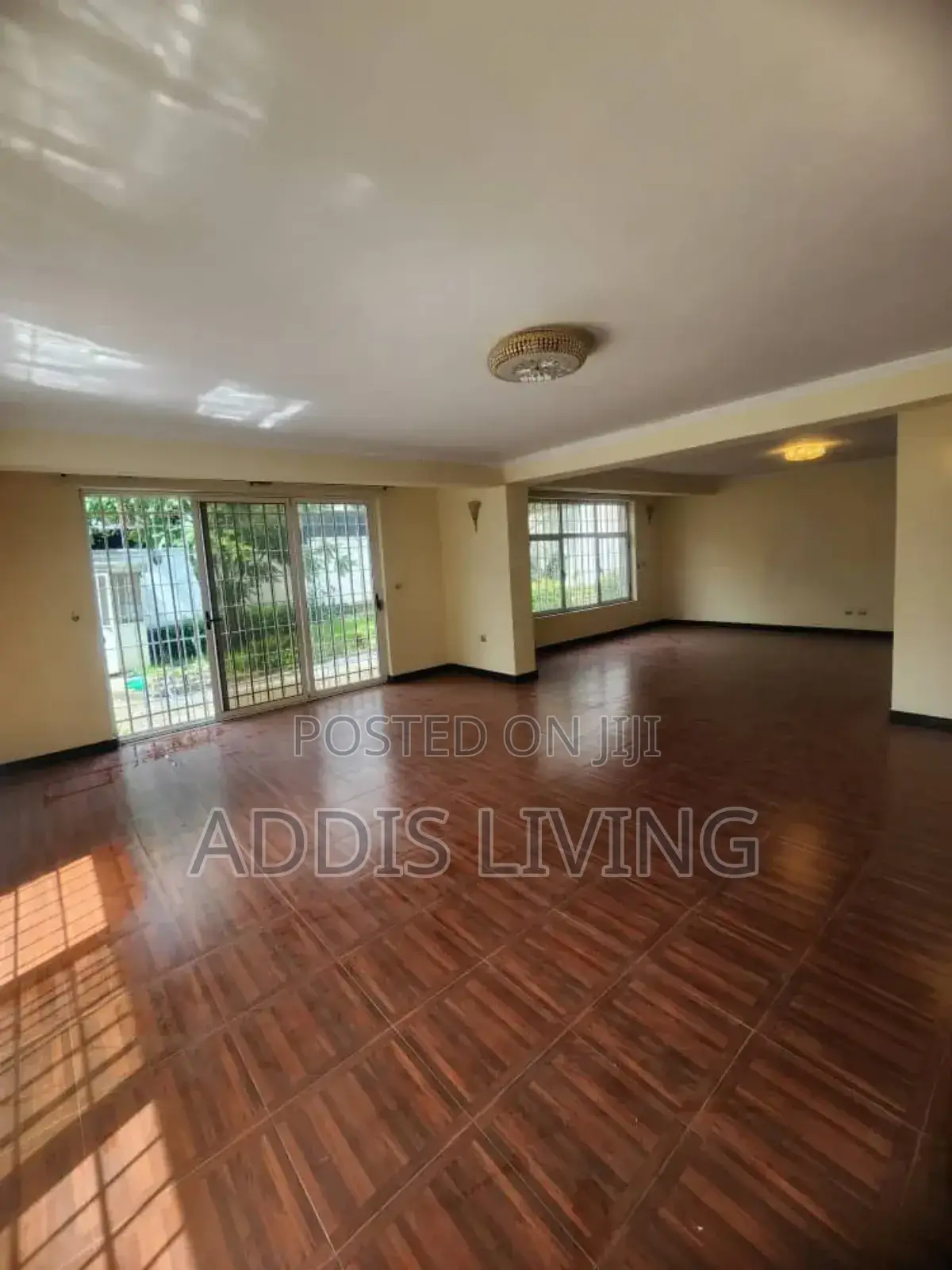 Furnished 4bdrm Villa in Bole for rent