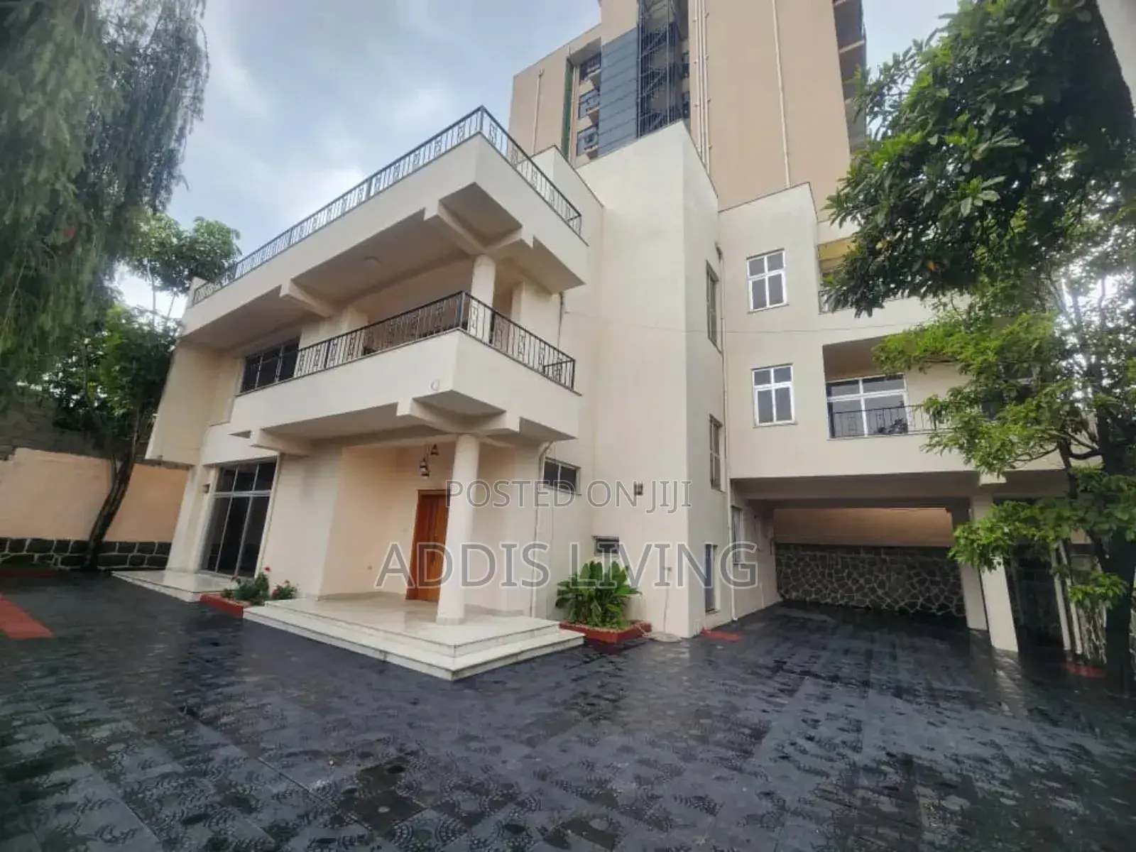 Furnished 12bdrm Villa in Bole for rent