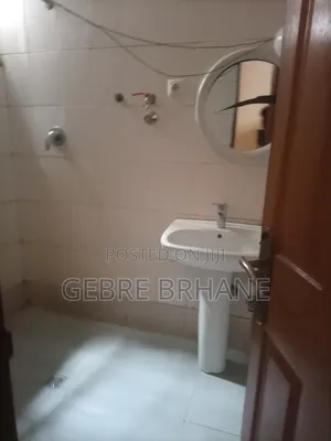 3bdrm Villa in Villa, Yeka for rent