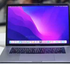 New Laptop Apple MacBook Pro 2016 16GB Intel Core I7 SSD 256GB