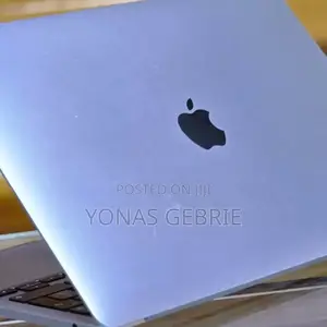 New Laptop Apple MacBook Pro 2022 M2 8GB Apple M2 SSD 256GB