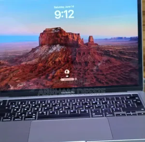 New Laptop Apple MacBook Air 2020 M1 8GB Intel Core I7 SSD 256GB