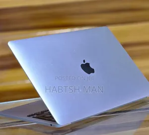 New Laptop Apple MacBook Pro 2022 M2 8GB Apple M2 SSD 256GB