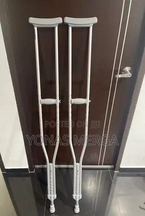 Crutches: Crafted From Lightweight Stainless