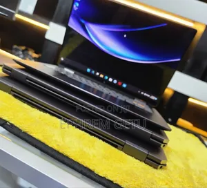 New Laptop HP Spectre 14 32GB Intel Core Ultra 7 SSD 1T