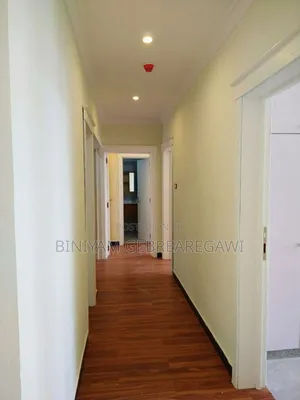 7bdrm House in G+3, Yeka for rent