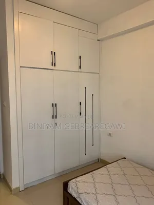 5bdrm Villa in House, Yeka for rent