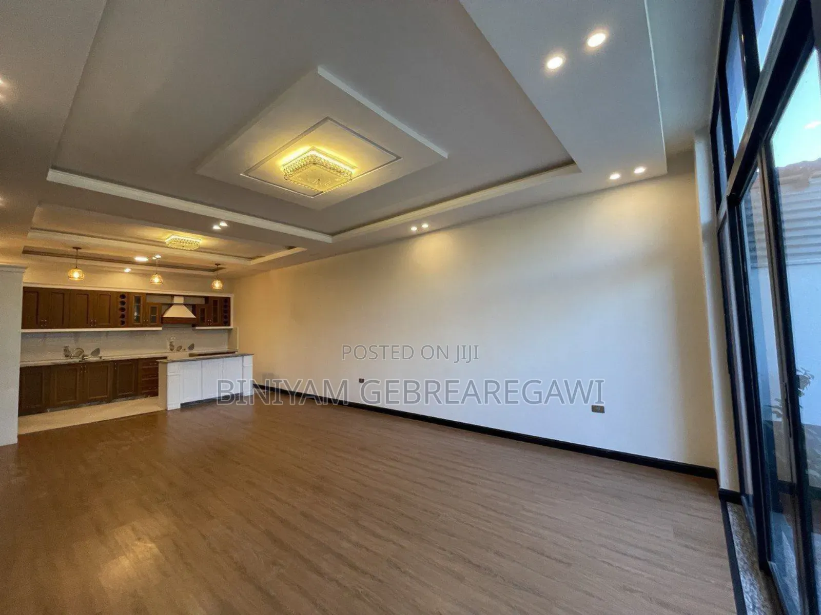 6bdrm House in G+3, Yeka for rent