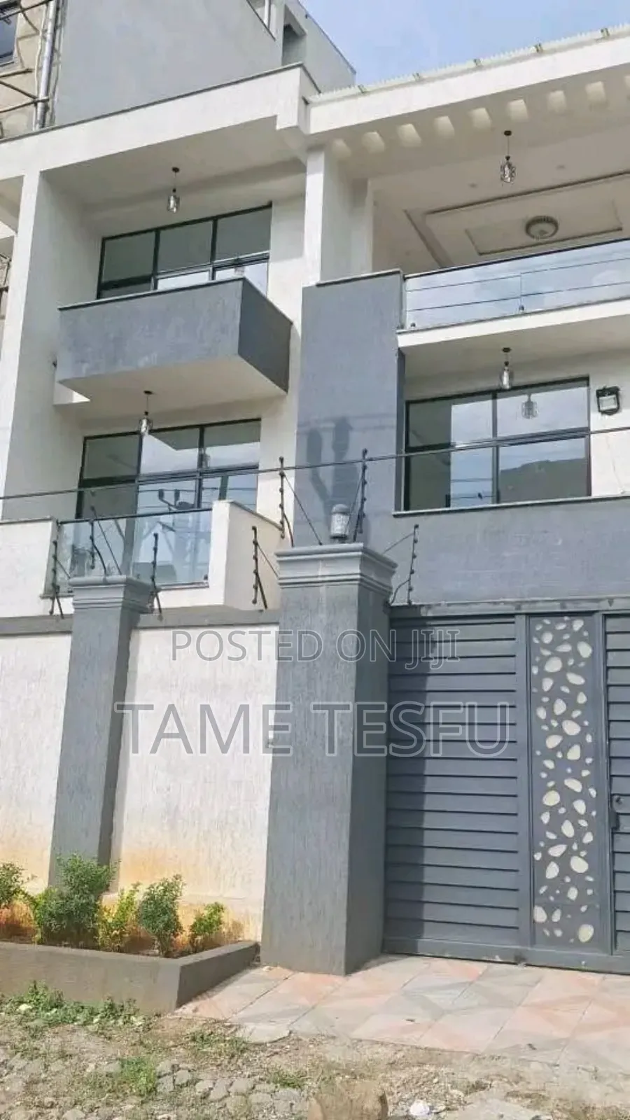 Furnished 7bdrm House in Hayat Compound, Bole for sale
