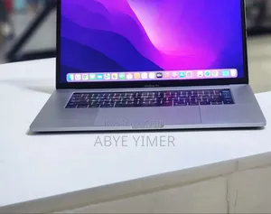 New Laptop Apple MacBook Pro 2016 16GB Intel Core I7 SSD 256GB