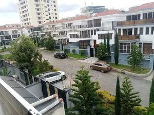 Furnished 6bdrm House in Hayat, Bole for sale