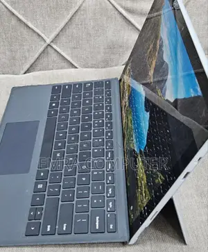 New Laptop Microsoft Surface Pro 6 8GB Intel Core I7 SSD 256GB