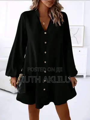 Women Solid Button Front Lantern Sleeve Dress