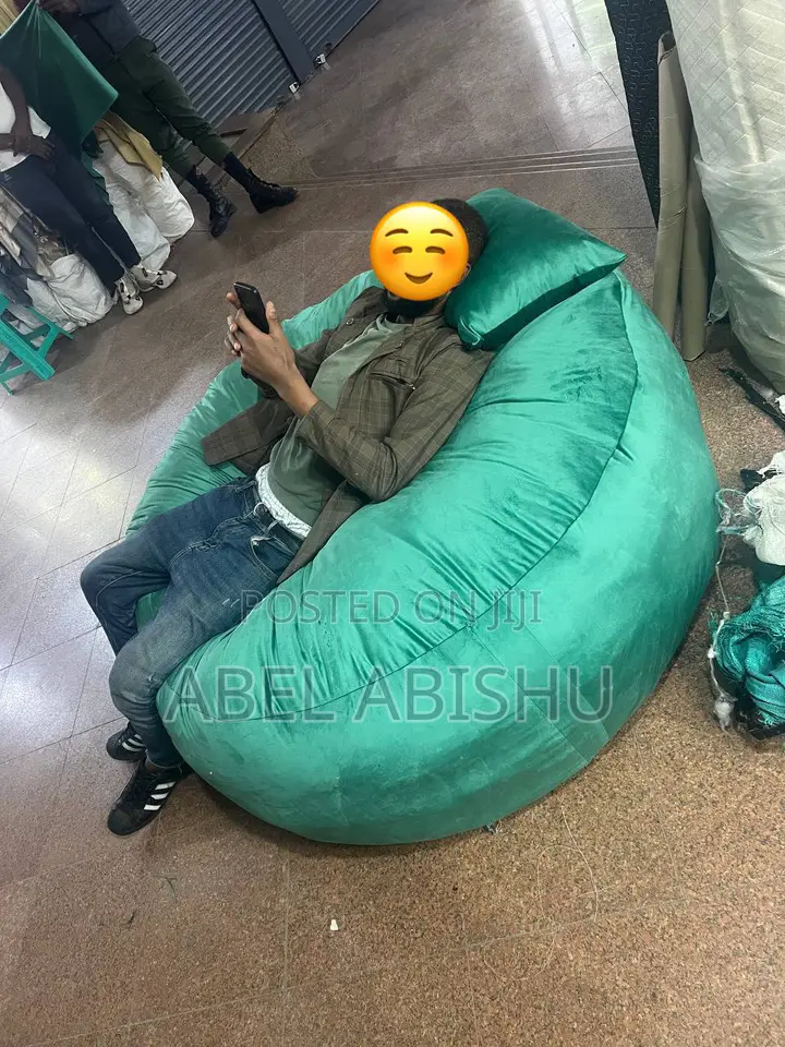 Bean Bag Chair With Extra Pillow ምቹ መቀመጫ ከተጨማሪ ትራስ ጋር
