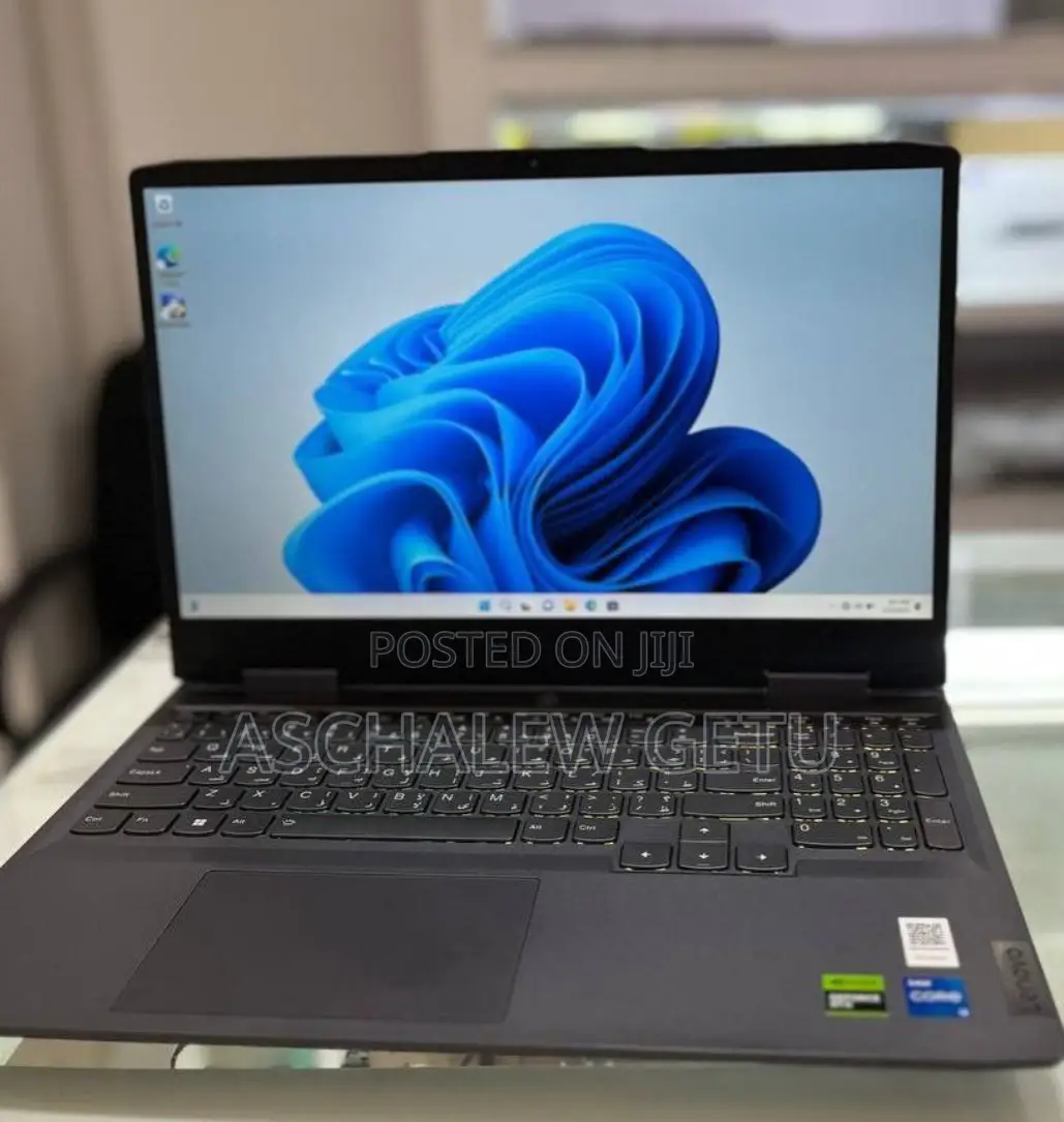 New Laptop Lenovo LOQ 15IRH8 16GB Intel Core I5 SSD 512GB