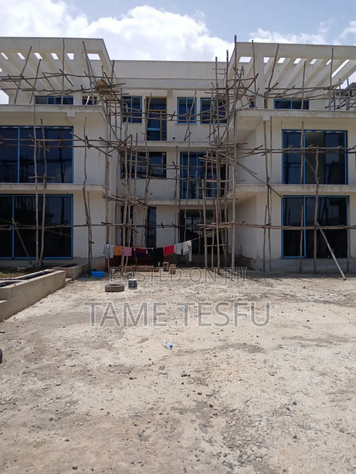 6bdrm House in Summit, Bole for sale