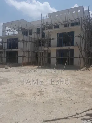 6bdrm House in Summit, Bole for sale