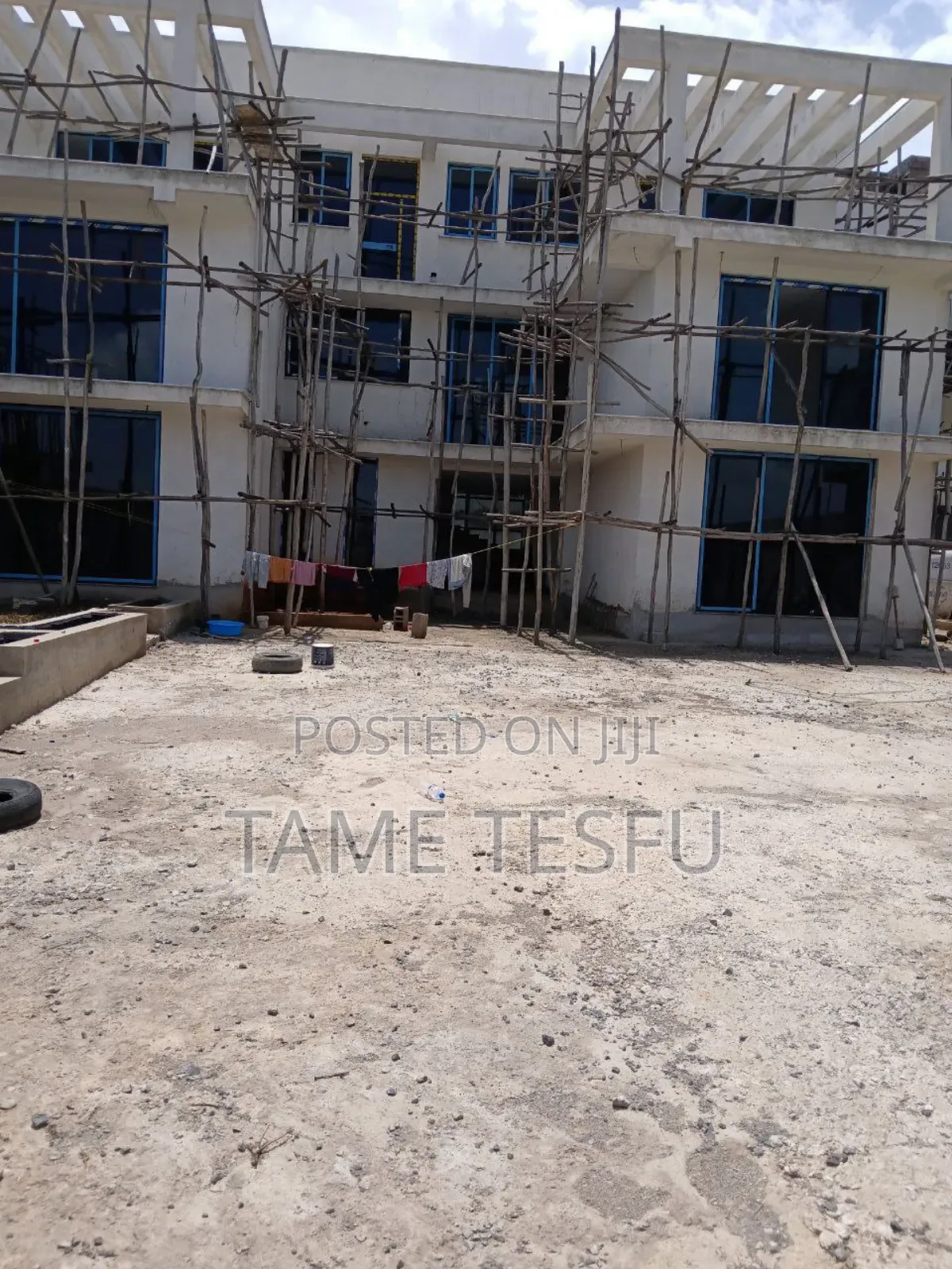 6bdrm House in Summit, Bole for sale