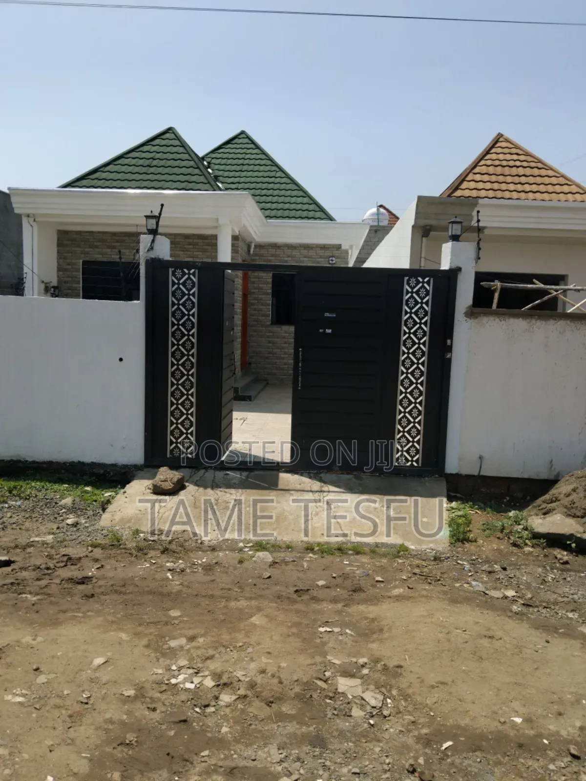 Furnished 3bdrm Villa in Hayat 225M2, Bole for sale