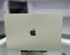 New Apple MacBook Air 2024 M3 15-Inch 8GB Intel Core M3 SSD 256GB
