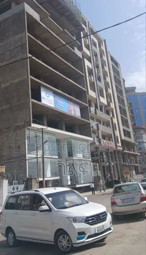በመሀል ቦሌ ግንባታቸው 70% የደረሰ አፓርትመንት ባለ 2 መኝታ በካሬ 125 ሺ ብር