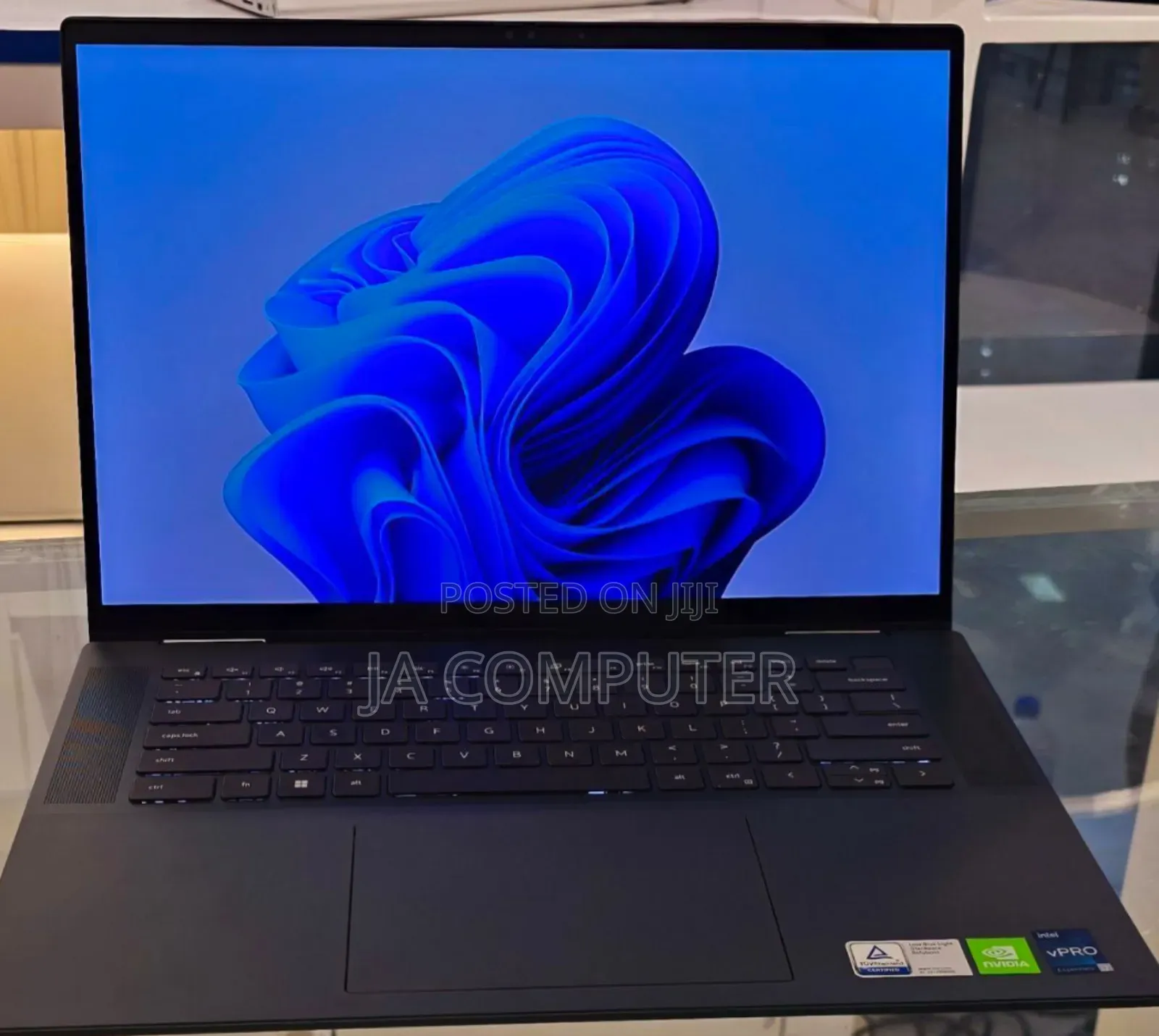New Laptop Dell Inspiron 15 16GB Intel Core I7 SSD 1T