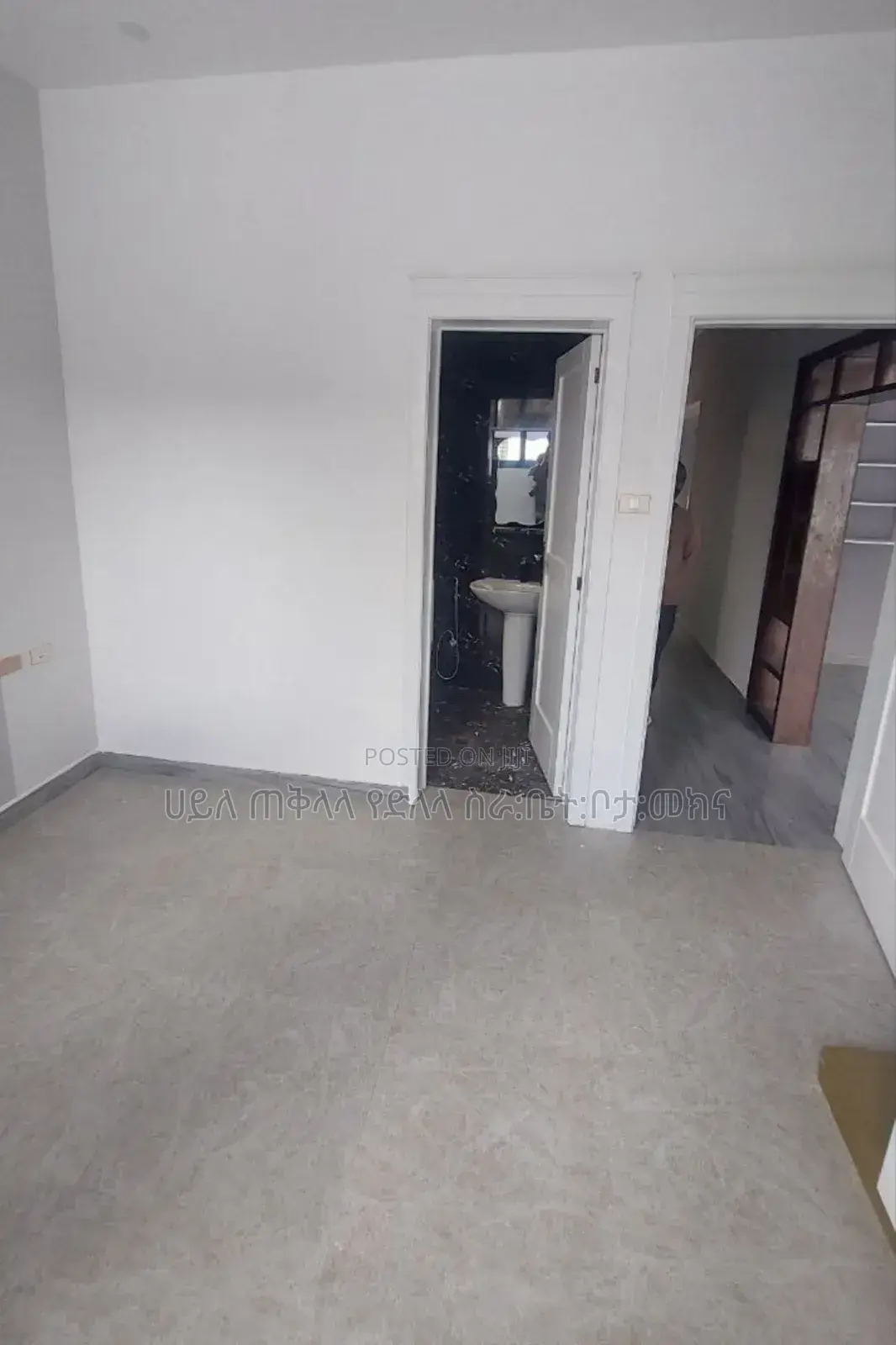 Furnished 3bdrm Villa in Ayat Area Inside, Yeka for sale