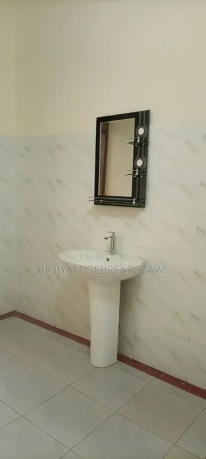 3bdrm Apartment in Apartment, Yeka for rent