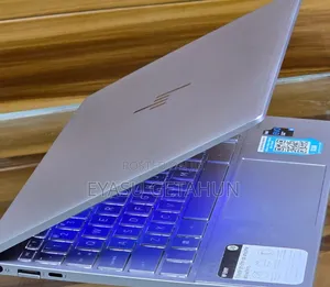 New Laptop HP Envy X360 8GB Intel Core I5 SSD 256GB