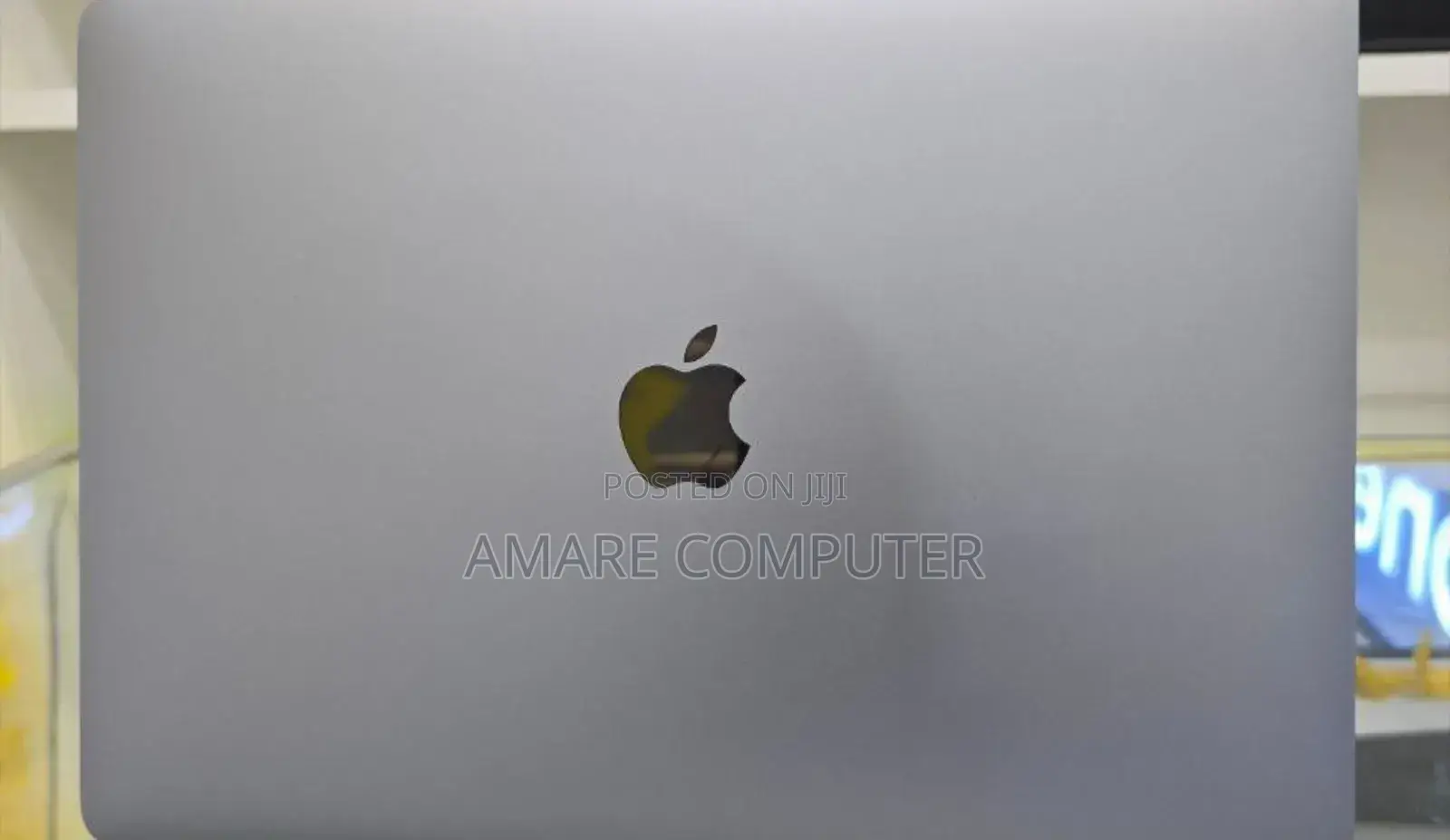 New Laptop Apple MacBook Pro 2020 M1 8GB Apple M1 SSD 256GB