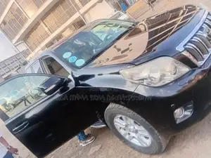 Toyota Land Cruiser Prado 2013 Gray