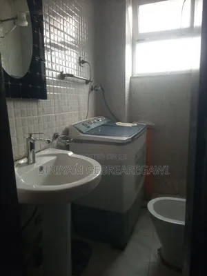 Furnished 1bdrm Apartment in Apartment, Yeka for rent