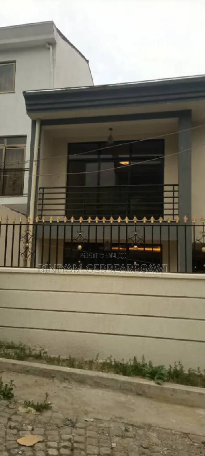 6bdrm House in G+2, Yeka for rent
