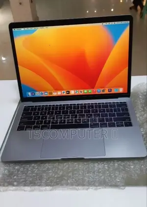 New Laptop Apple MacBook Pro 2017 16GB Intel Core I5 SSD 512GB