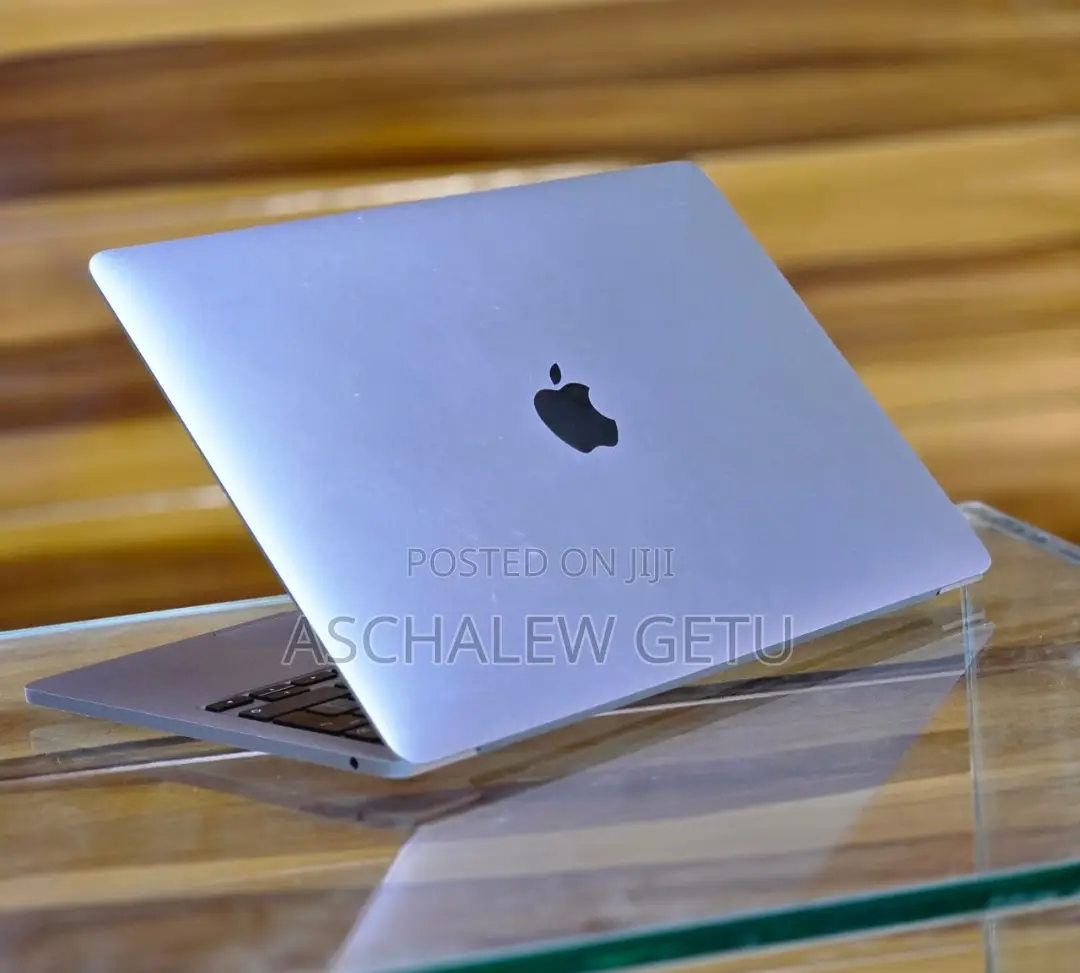 New Laptop Apple MacBook Pro 2022 M2 8GB Intel Core M2 SSD 256GB