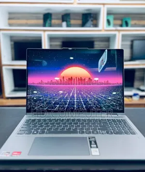 New Laptop Lenovo Yoga 7i 8GB AMD Ryzen 5 SSD 512GB