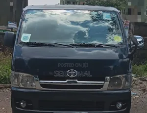 Toyota HiAce 2007 Black
