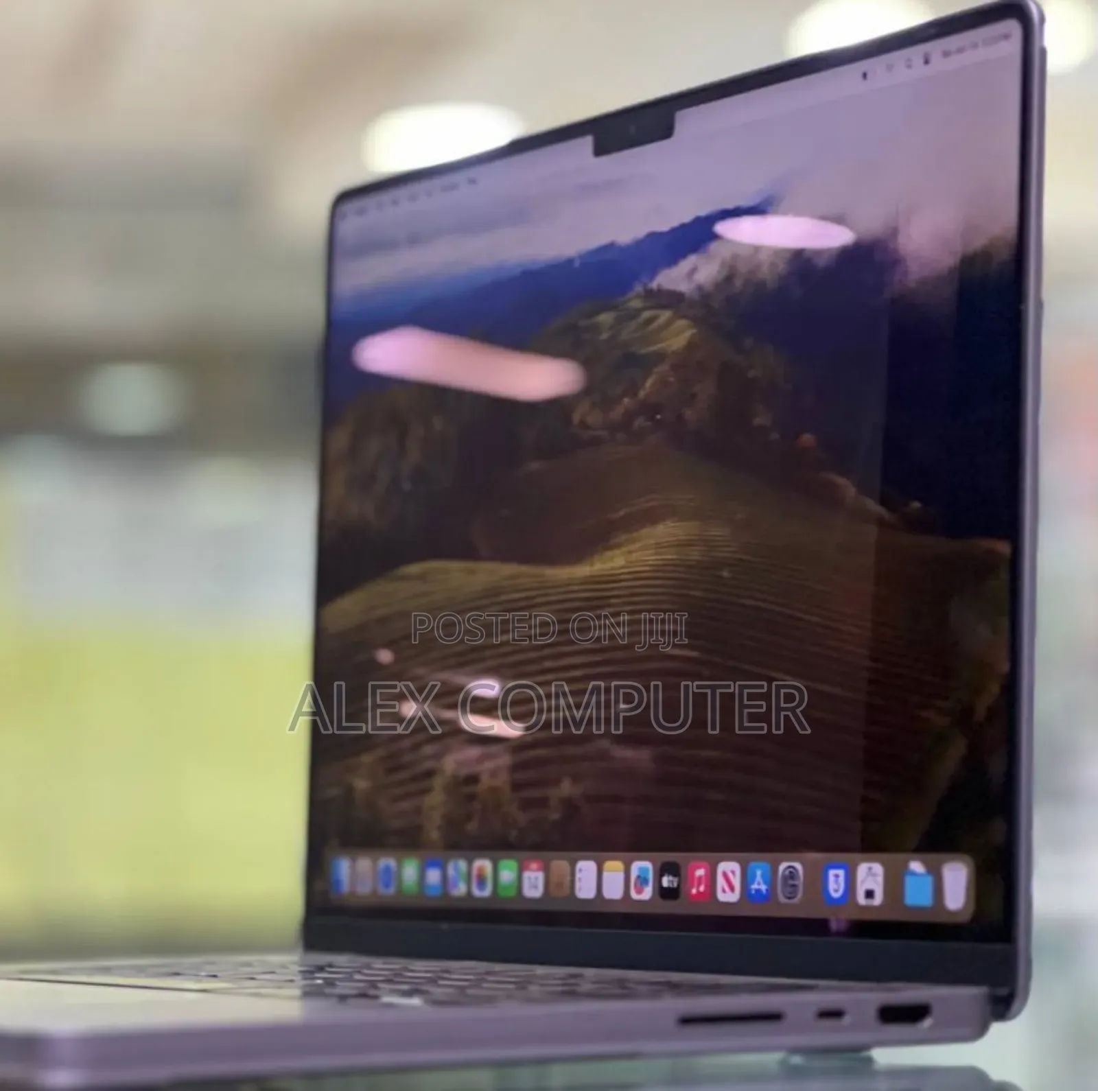 New Laptop Apple MacBook Pro 2020 M1 16GB Apple M1 Pro SSD 512GB