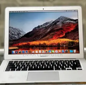 New Laptop Apple MacBook Air 2017 8GB Intel Core I7 SSD 256GB
