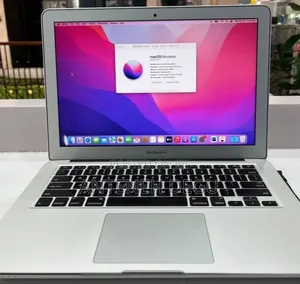 New Laptop Apple MacBook Air 2017 8GB Intel Core I7 SSD 256GB