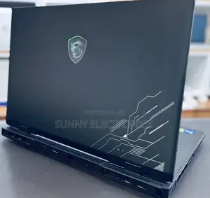 New Laptop MSI Crosshair 15 B12U 16GB Intel Core I7 SSD 1T
