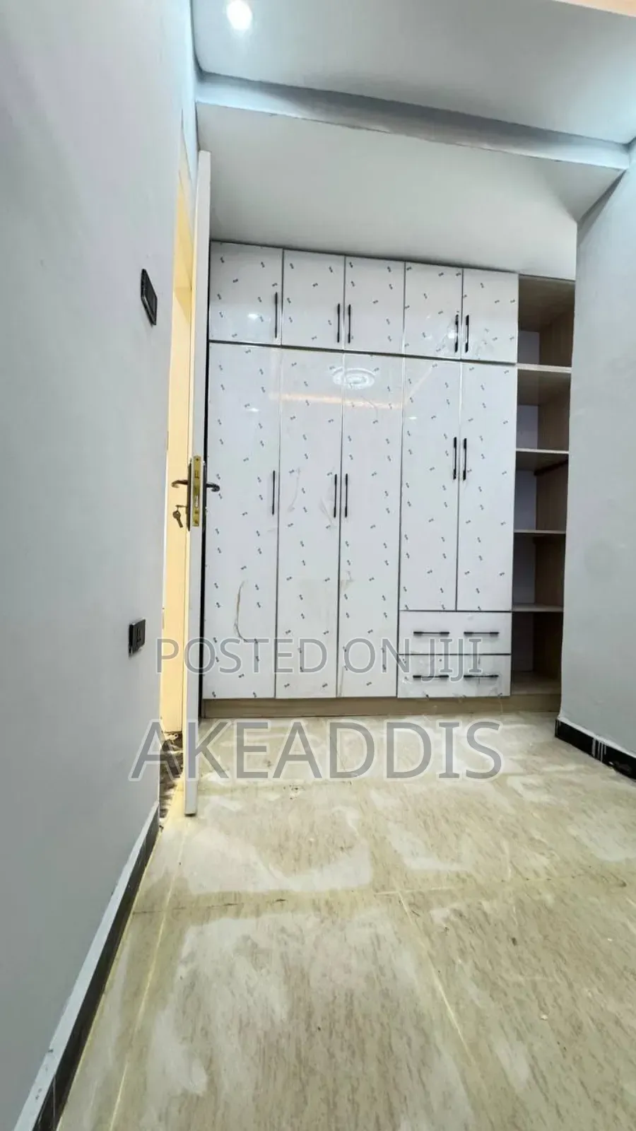 Furnished 2bdrm Condo in Bole Ayat for sale