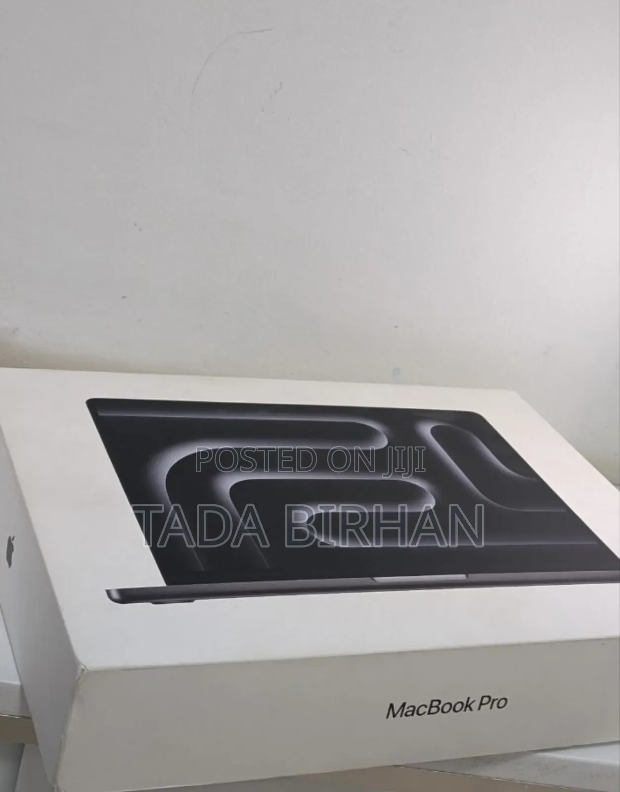 New Apple MacBook Pro 2024 M4 14-Inch 24GB Apple M4 Pro SSD 512GB
