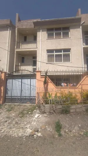 Furnished 6bdrm Duplex in Akaky Kaliti for sale
