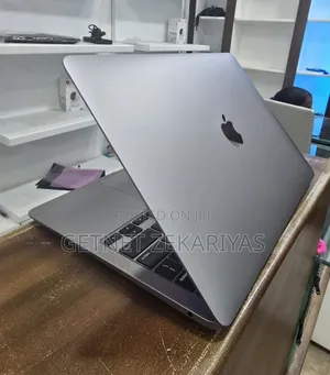 New Laptop Apple MacBook Air 2020 M1 8GB Apple M1 SSD 256GB