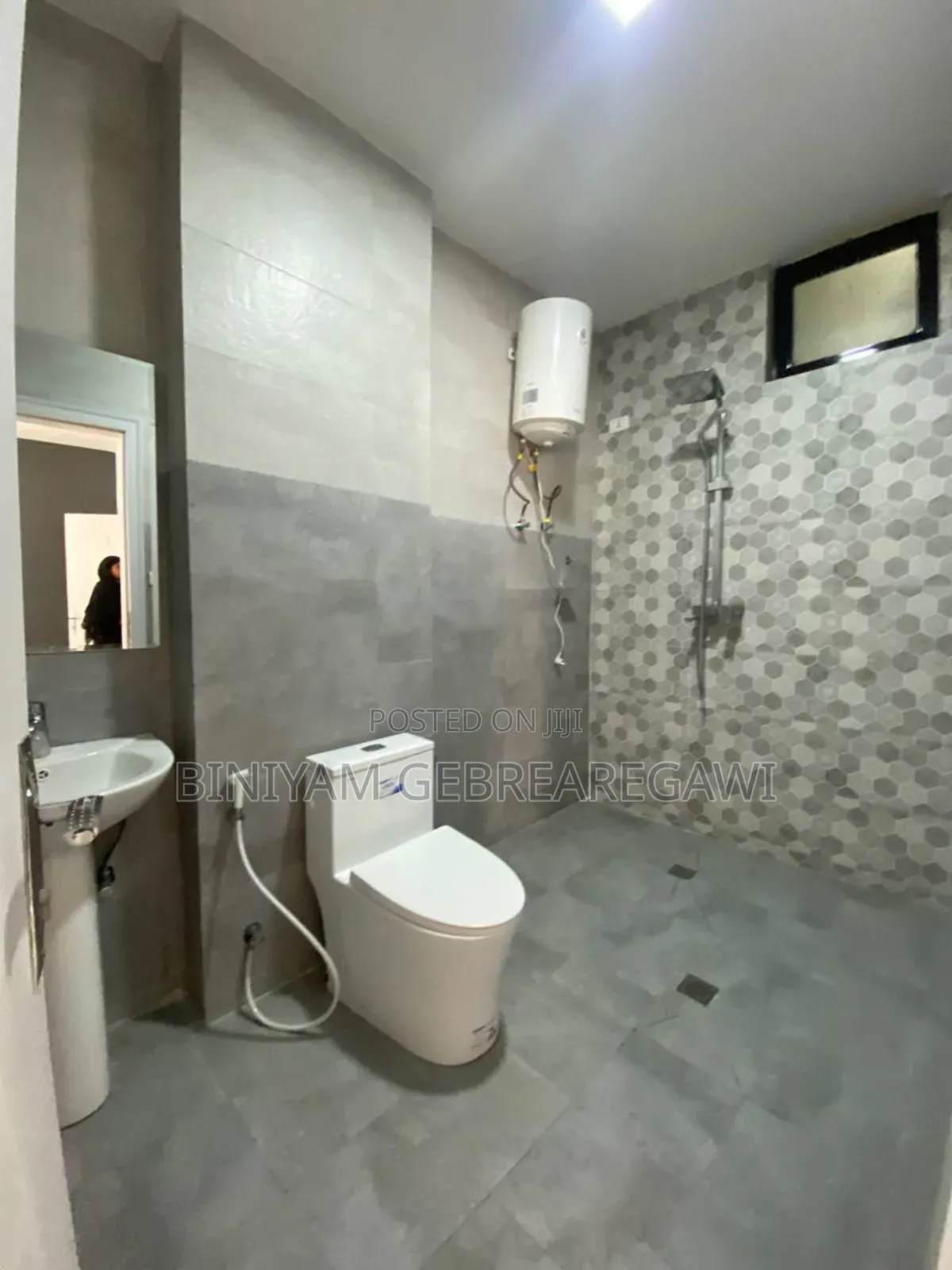 Furnished 2bdrm Apartment in Apartment, Yeka for rent