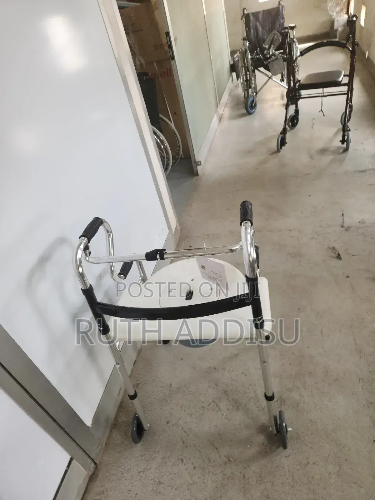 Walker With Popo Walker藥廠medical Commode Chair吧畾commode New